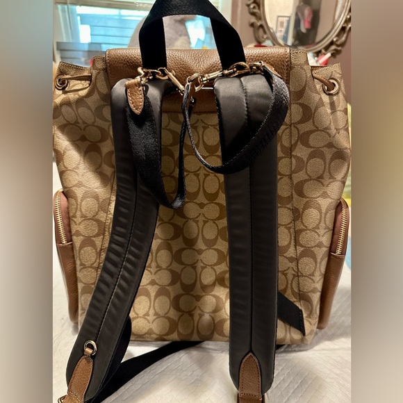 COACH NEW YORK BROWN BACKPACK - Picture 4 of 6